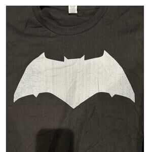 M & O Bat Black Graphic SS Tee Size L